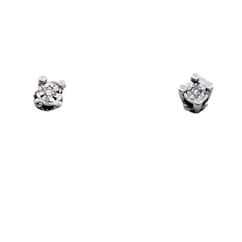 9ct white gold Diamond Stud Earrings